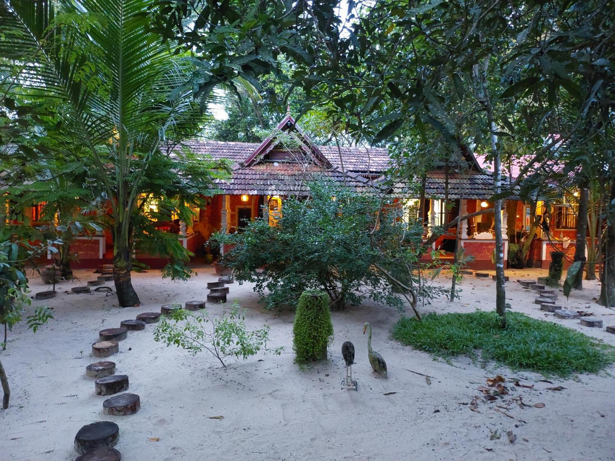 Abba Marari Beach Villas & Homestay Mararikulam Alappuzha Zewnętrze zdjęcie