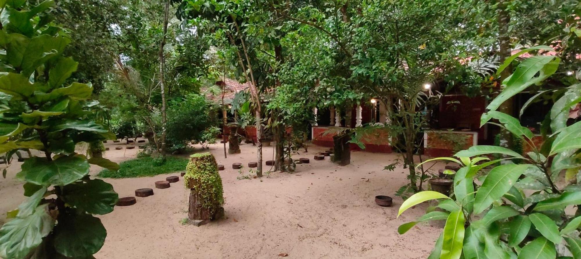 Abba Marari Beach Villas & Homestay Mararikulam Alappuzha Zewnętrze zdjęcie